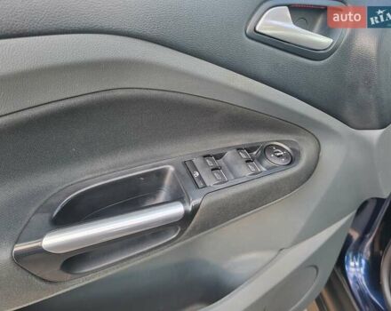 Синий Форд Си-Макс, объемом двигателя 1.56 л и пробегом 270 тыс. км за 7300 $, фото 20 на Automoto.ua