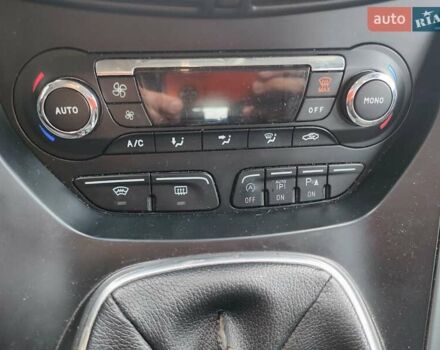 Синій Форд Сі-Макс, об'ємом двигуна 1.56 л та пробігом 344 тис. км за 7200 $, фото 9 на Automoto.ua