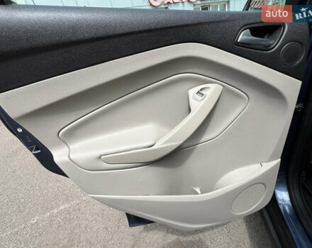 Синий Форд Си-Макс, объемом двигателя 2 л и пробегом 98 тыс. км за 15399 $, фото 39 на Automoto.ua