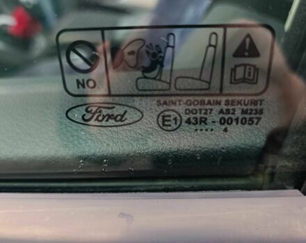 Синий Форд Си-Макс, объемом двигателя 2 л и пробегом 340 тыс. км за 4500 $, фото 8 на Automoto.ua