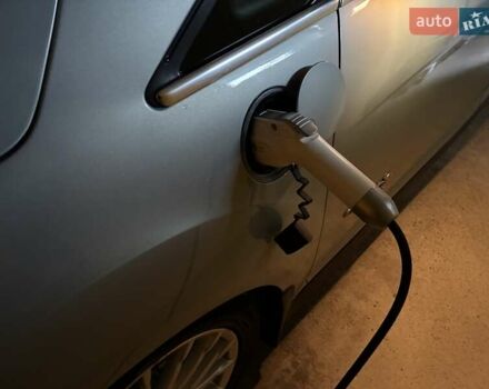 Зеленый Форд Си-Макс, объемом двигателя 2 л и пробегом 251 тыс. км за 10700 $, фото 28 на Automoto.ua