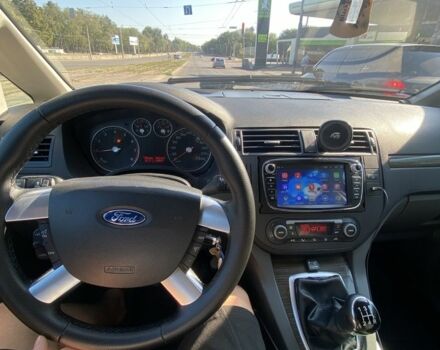 Зеленый Форд Си-Макс, объемом двигателя 1.8 л и пробегом 300 тыс. км за 3800 $, фото 1 на Automoto.ua