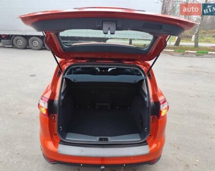 Оранжевый Форд Си-Макс, объемом двигателя 1.6 л и пробегом 232 тыс. км за 7850 $, фото 50 на Automoto.ua