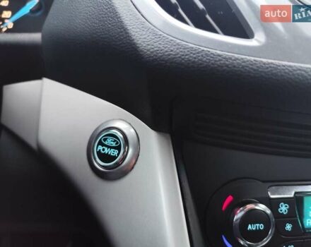 Оранжевый Форд Си-Макс, объемом двигателя 1.6 л и пробегом 232 тыс. км за 7850 $, фото 86 на Automoto.ua