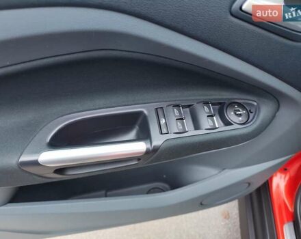 Оранжевый Форд Си-Макс, объемом двигателя 1.6 л и пробегом 232 тыс. км за 7850 $, фото 29 на Automoto.ua