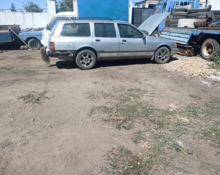 Сірий Форд Капрі, об'ємом двигуна 2 л та пробігом 120 тис. км за 1000 $, фото 3 на Automoto.ua