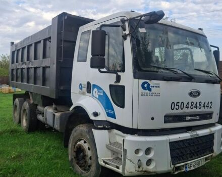 Белый Форд Карго, объемом двигателя 7.3 л и пробегом 100 тыс. км за 17000 $, фото 1 на Automoto.ua