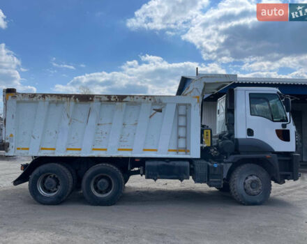 Білий Форд Карго, об'ємом двигуна 13 л та пробігом 265 тис. км за 47400 $, фото 4 на Automoto.ua
