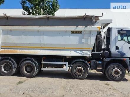 Белый Форд Карго, объемом двигателя 0 л и пробегом 152 тыс. км за 85000 $, фото 1 на Automoto.ua