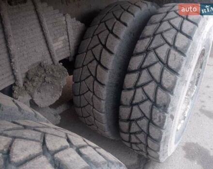 Желтый Форд Карго, объемом двигателя 8.97 л и пробегом 379 тыс. км за 29000 $, фото 1 на Automoto.ua