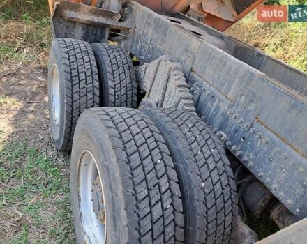 Оранжевый Форд Карго, объемом двигателя 12.9 л и пробегом 210 тыс. км за 70000 $, фото 4 на Automoto.ua