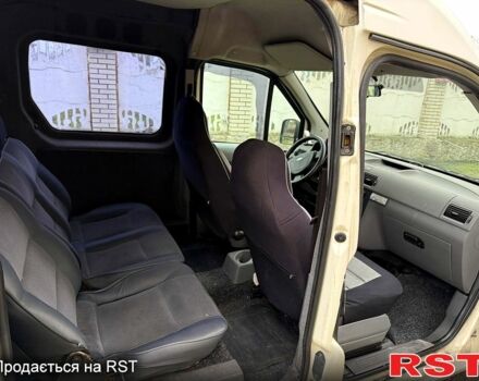 Белый Форд Коннект, объемом двигателя 1.8 л и пробегом 230 тыс. км за 4000 $, фото 7 на Automoto.ua