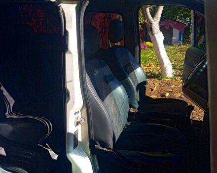 Форд Коннект 2003 в Снигиревке на Automoto.ua Белый Форд Коннект, объемом двигателя 1.8 л и пробегом 620 тыс. км за 3500 $, фото 6 на Automoto.ua