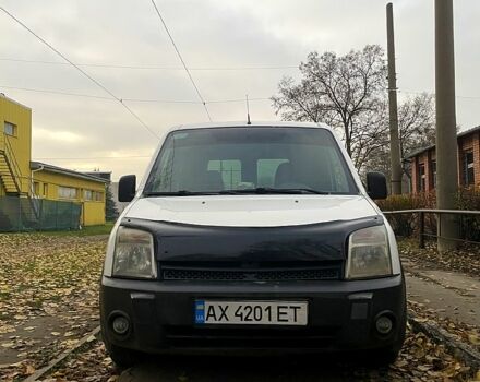 Білий Форд Коннект, об'ємом двигуна 1.8 л та пробігом 350 тис. км за 3200 $, фото 1 на Automoto.ua