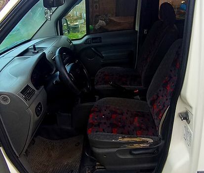 Білий Форд Коннект, об'ємом двигуна 1.8 л та пробігом 313 тис. км за 4500 $, фото 8 на Automoto.ua