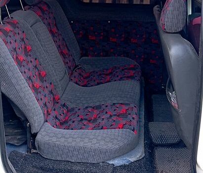 Білий Форд Коннект, об'ємом двигуна 1.8 л та пробігом 313 тис. км за 4500 $, фото 13 на Automoto.ua