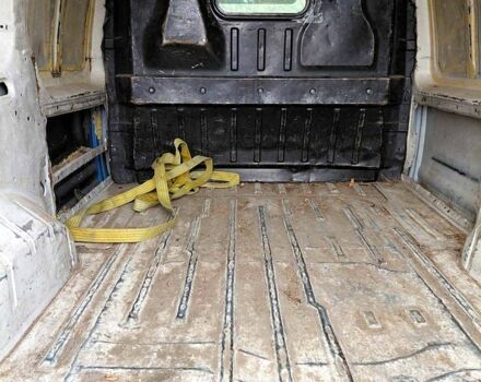 Форд Коннект 2004 в Черноморске (Ильичевске) на Automoto.ua Белый Форд Коннект, объемом двигателя 1.8 л и пробегом 0 тыс. км за 2900 $, фото 6 на Automoto.ua