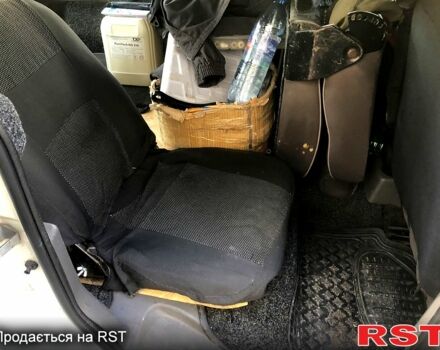 Белый Форд Коннект, объемом двигателя 1.8 л и пробегом 434 тыс. км за 2700 $, фото 6 на Automoto.ua