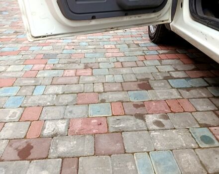 Білий Форд Коннект, об'ємом двигуна 1.8 л та пробігом 210 тис. км за 3800 $, фото 4 на Automoto.ua