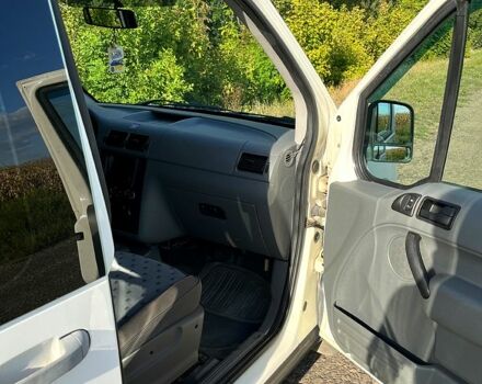 Білий Форд Коннект, об'ємом двигуна 1.8 л та пробігом 534 тис. км за 3800 $, фото 5 на Automoto.ua