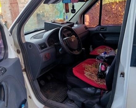 Белый Форд Коннект, объемом двигателя 1.8 л и пробегом 264 тыс. км за 3500 $, фото 3 на Automoto.ua