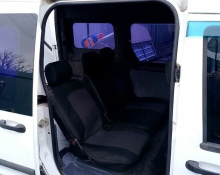 Білий Форд Коннект, об'ємом двигуна 1.8 л та пробігом 295 тис. км за 4100 $, фото 5 на Automoto.ua