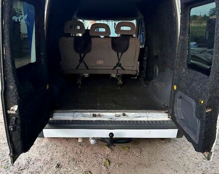 Белый Форд Коннект, объемом двигателя 1.8 л и пробегом 285 тыс. км за 5750 $, фото 4 на Automoto.ua