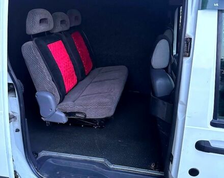 Белый Форд Коннект, объемом двигателя 1.8 л и пробегом 285 тыс. км за 5750 $, фото 8 на Automoto.ua