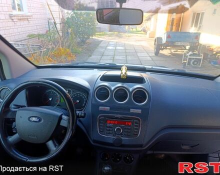 Белый Форд Коннект, объемом двигателя 1.8 л и пробегом 213 тыс. км за 5700 $, фото 7 на Automoto.ua