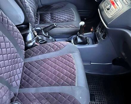 Белый Форд Коннект, объемом двигателя 1.8 л и пробегом 285 тыс. км за 5750 $, фото 6 на Automoto.ua