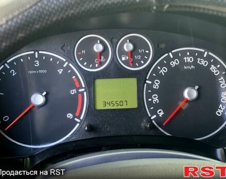 Белый Форд Коннект, объемом двигателя 1.8 л и пробегом 345 тыс. км за 6000 $, фото 2 на Automoto.ua