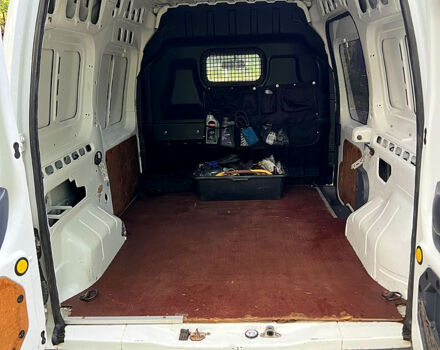 Белый Форд Коннект, объемом двигателя 1.8 л и пробегом 260 тыс. км за 5900 $, фото 8 на Automoto.ua