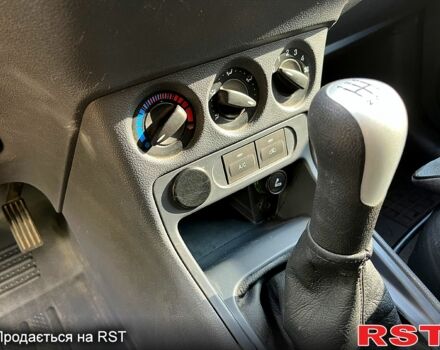 Белый Форд Коннект, объемом двигателя 1.8 л и пробегом 314 тыс. км за 5000 $, фото 9 на Automoto.ua