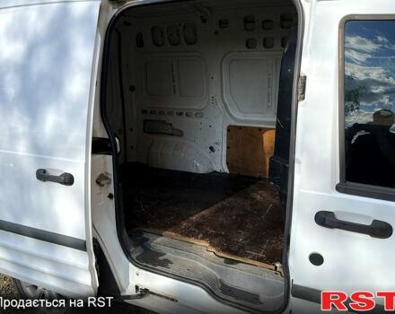 Белый Форд Коннект, объемом двигателя 1.8 л и пробегом 314 тыс. км за 5000 $, фото 5 на Automoto.ua