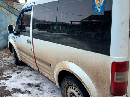 Белый Форд Коннект, объемом двигателя 1.8 л и пробегом 211 тыс. км за 3300 $, фото 1 на Automoto.ua