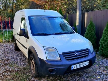 Форд Коннект 2011 в Киеве на Automoto.ua Белый Форд Коннект, объемом двигателя 1.8 л и пробегом 501 тыс. км за 5850 $, фото 1 на Automoto.ua