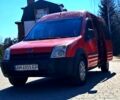 Червоний Форд Коннект, об'ємом двигуна 1.8 л та пробігом 260 тис. км за 4100 $, фото 1 на Automoto.ua