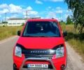 Красный Форд Коннект, объемом двигателя 1.8 л и пробегом 250 тыс. км за 4999 $, фото 1 на Automoto.ua