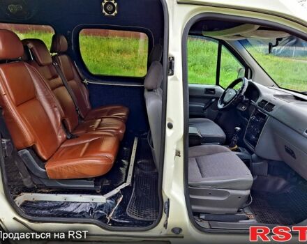 Форд Коннект, объемом двигателя 1.8 л и пробегом 400 тыс. км за 3850 $, фото 4 на Automoto.ua