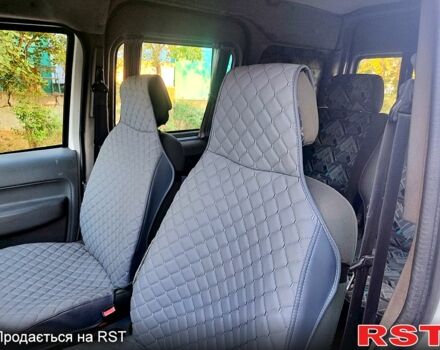 Форд Коннект 2004 в Николаеве на Automoto.ua Форд Коннект, объемом двигателя 1.8 л и пробегом 0 тыс. км за 3350 $, фото 6 на Automoto.ua