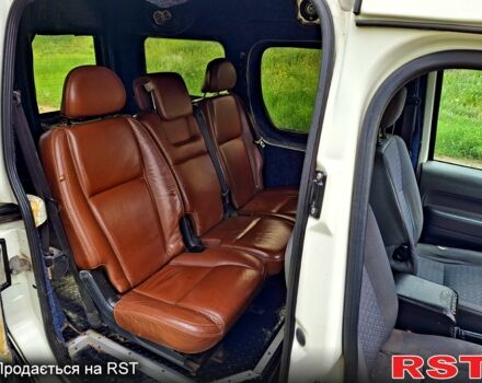 Форд Коннект, объемом двигателя 1.8 л и пробегом 400 тыс. км за 3850 $, фото 5 на Automoto.ua