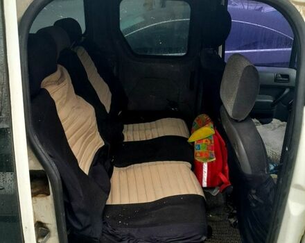 Форд Коннект, объемом двигателя 1.8 л и пробегом 280 тыс. км за 3000 $, фото 1 на Automoto.ua