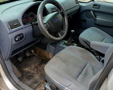 Форд Коннект, об'ємом двигуна 1.8 л та пробігом 250 тис. км за 4500 $, фото 8 на Automoto.ua