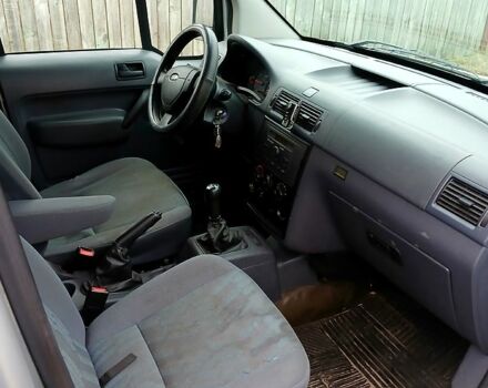 Форд Коннект, об'ємом двигуна 1.8 л та пробігом 250 тис. км за 4500 $, фото 10 на Automoto.ua