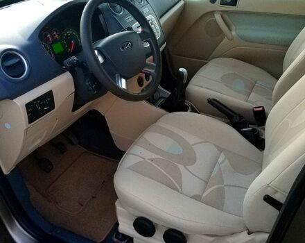 Форд Коннект, объемом двигателя 1.8 л и пробегом 127 тыс. км за 5800 $, фото 3 на Automoto.ua