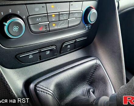 Форд Коннект, объемом двигателя 1.5 л и пробегом 68 тыс. км за 15500 $, фото 1 на Automoto.ua