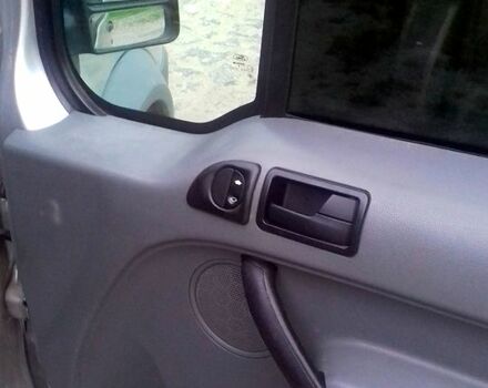 Серый Форд Коннект, объемом двигателя 1.8 л и пробегом 44 тыс. км за 4200 $, фото 6 на Automoto.ua