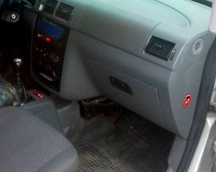 Серый Форд Коннект, объемом двигателя 1.8 л и пробегом 44 тыс. км за 4200 $, фото 7 на Automoto.ua