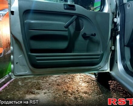 Серый Форд Коннект, объемом двигателя 1.8 л и пробегом 370 тыс. км за 4250 $, фото 7 на Automoto.ua