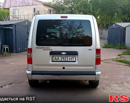 Сірий Форд Коннект, об'ємом двигуна 1.8 л та пробігом 189 тис. км за 4700 $, фото 2 на Automoto.ua